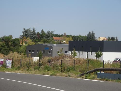 BUREAUX & ATELIER POUR LA SOCIETE CARFLO